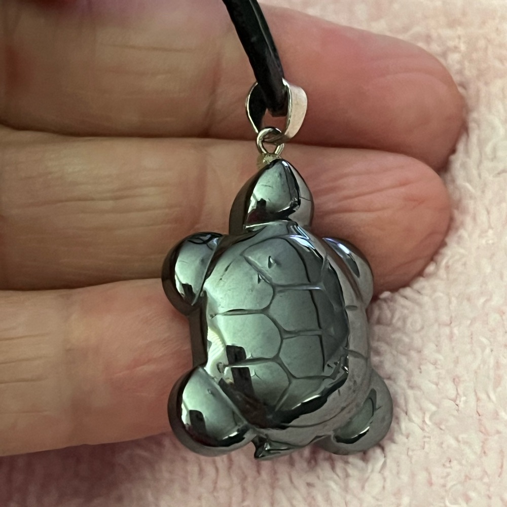 New Hematite Turtle Necklace - image 5